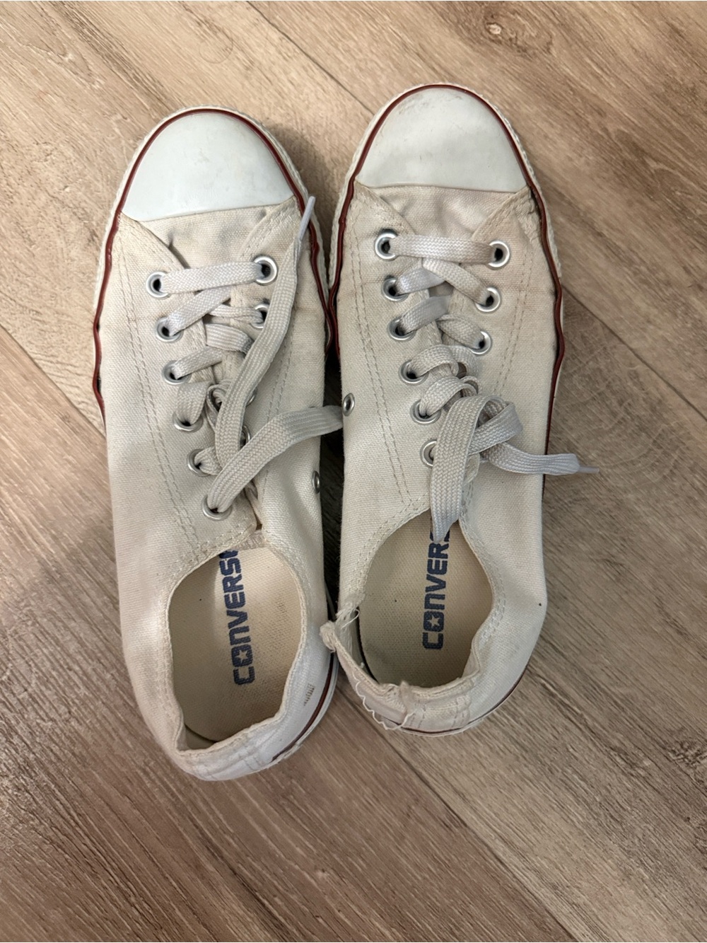 Converse Low Top Sneakers in Off-White with Red Trim